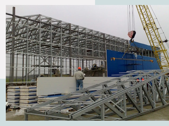 Строительство заводов в Боровичах