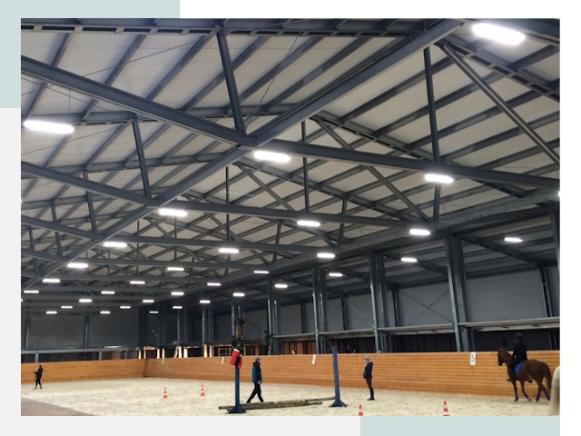 Строительство конных манежей от 625 руб в Боровичи